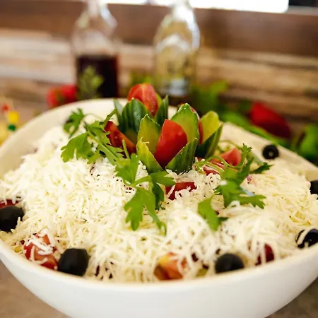 Aparthotel K&e And 3*