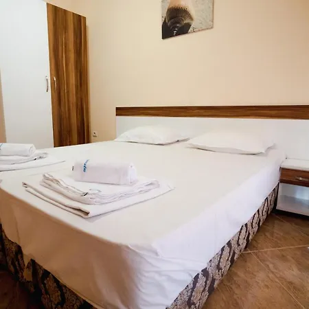 K&e And Appart hôtel 3*