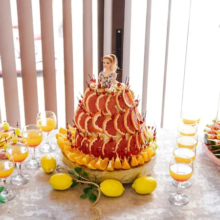 Aparthotel K&e And 3*