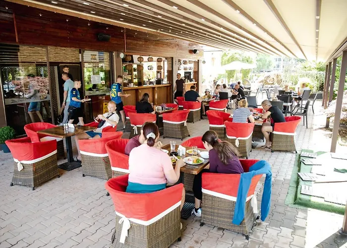 Aparthotel K&e And 3*